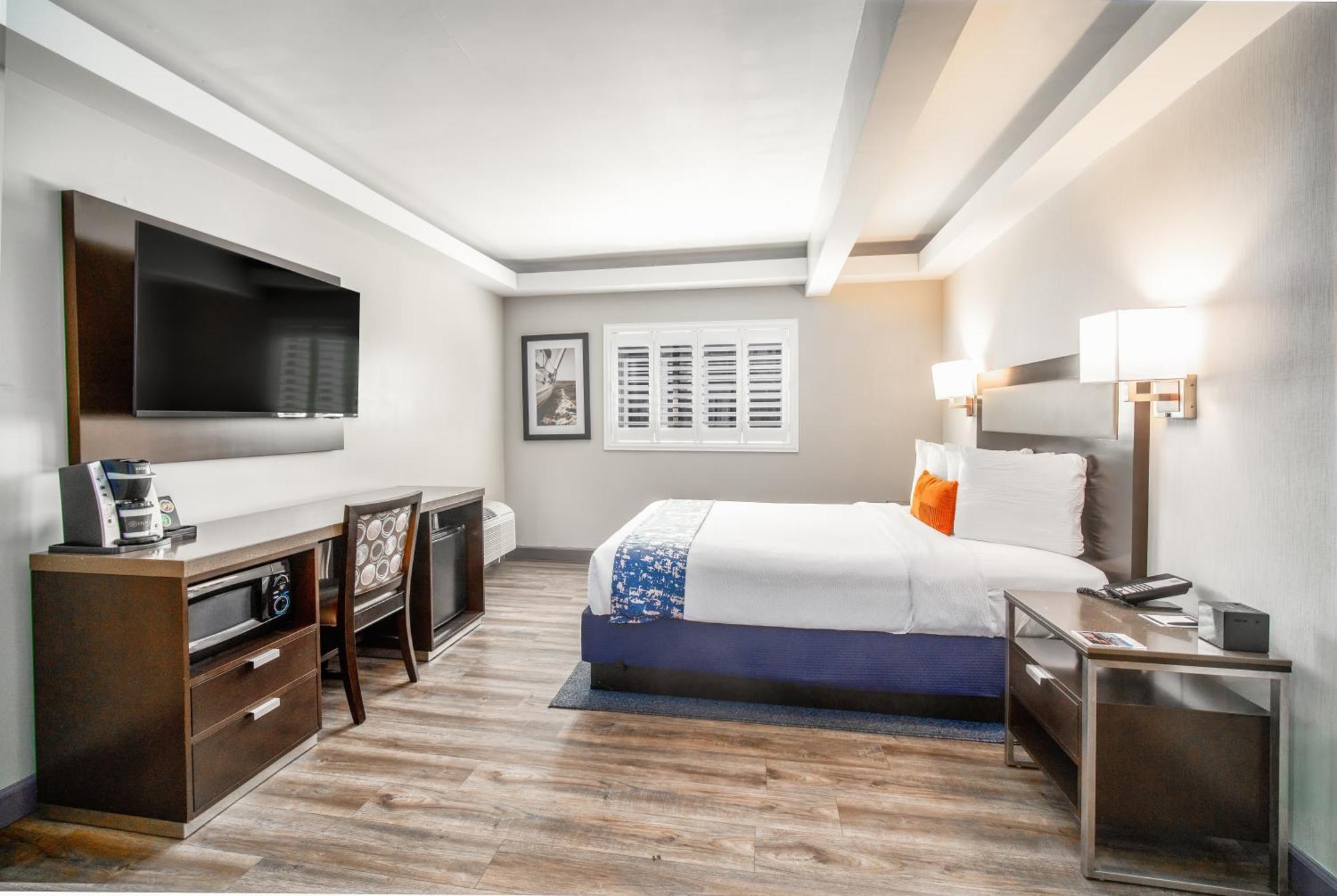 Inn At 50 - Long Beach Convention Center Екстериор снимка
